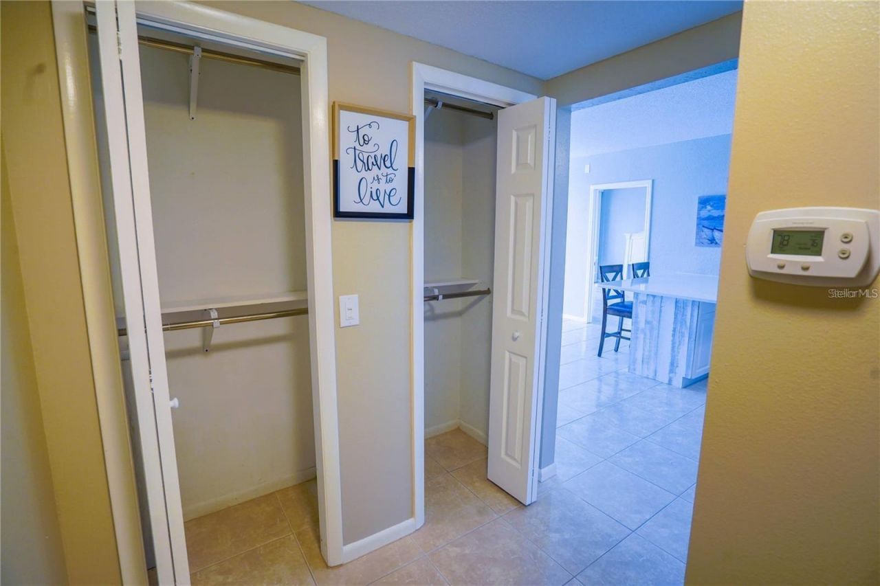 7100 Sunshine Skyway Lane S, Unit 201, Saint Petersburg, FL 33711 Photo