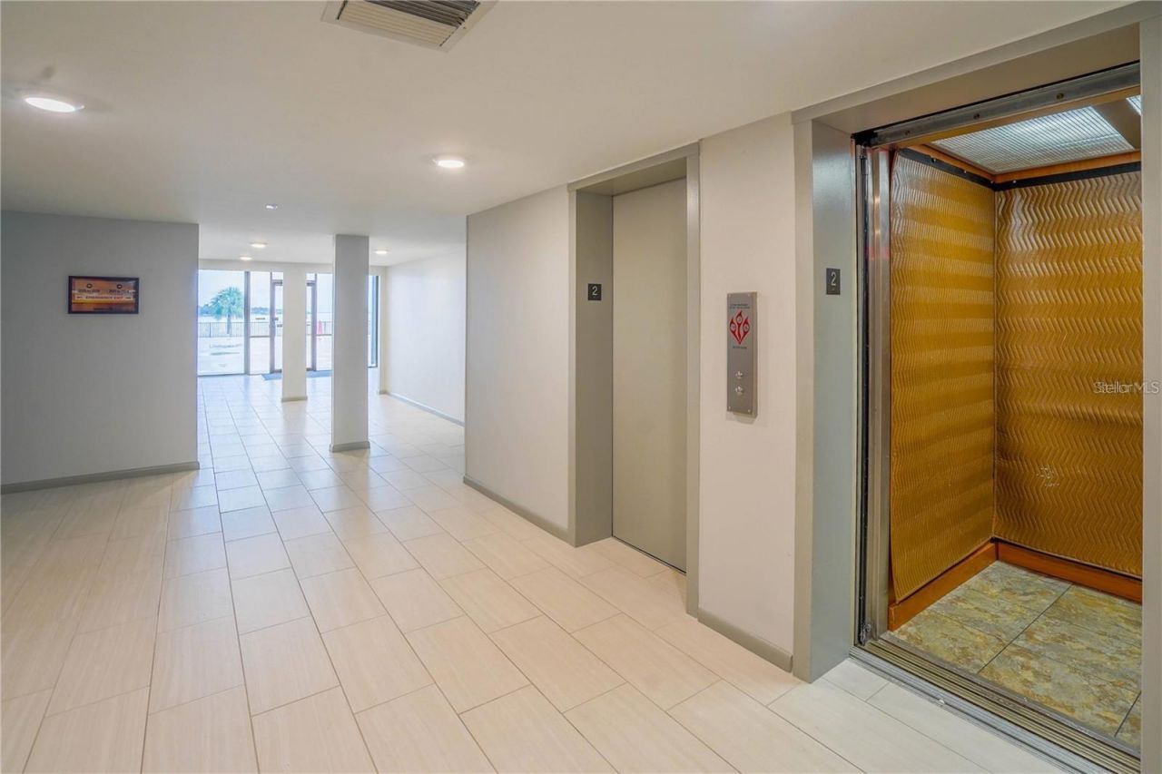 7100 Sunshine Skyway Lane S, Unit 201, Saint Petersburg, FL 33711 Photo