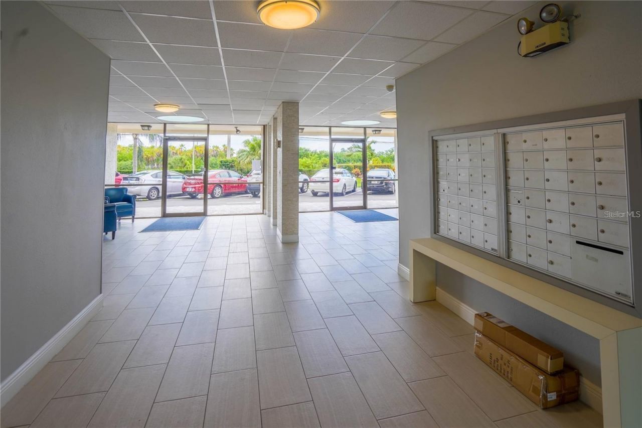 7100 Sunshine Skyway Lane S, Unit 201, Saint Petersburg, FL 33711 Photo