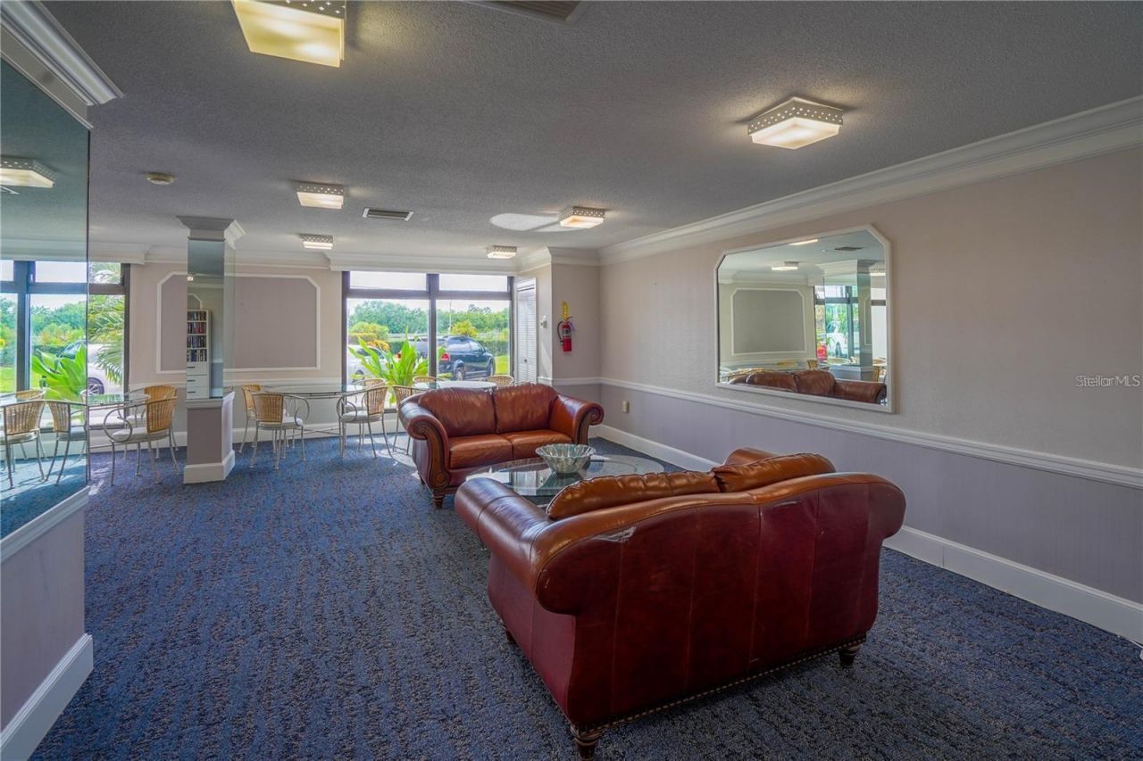 7100 Sunshine Skyway Lane S, Unit 201, Saint Petersburg, FL 33711 Photo