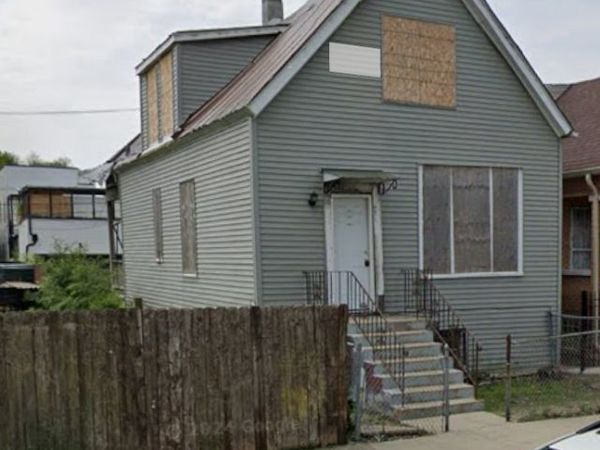 4711 W huron Avenue, Chicago, IL 60644