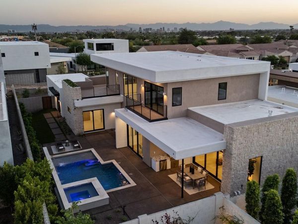 1830 E PALMAIRE Avenue, Phoenix, AZ 85020