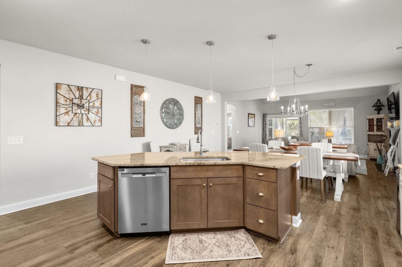 1828 Parish Way Photo 21