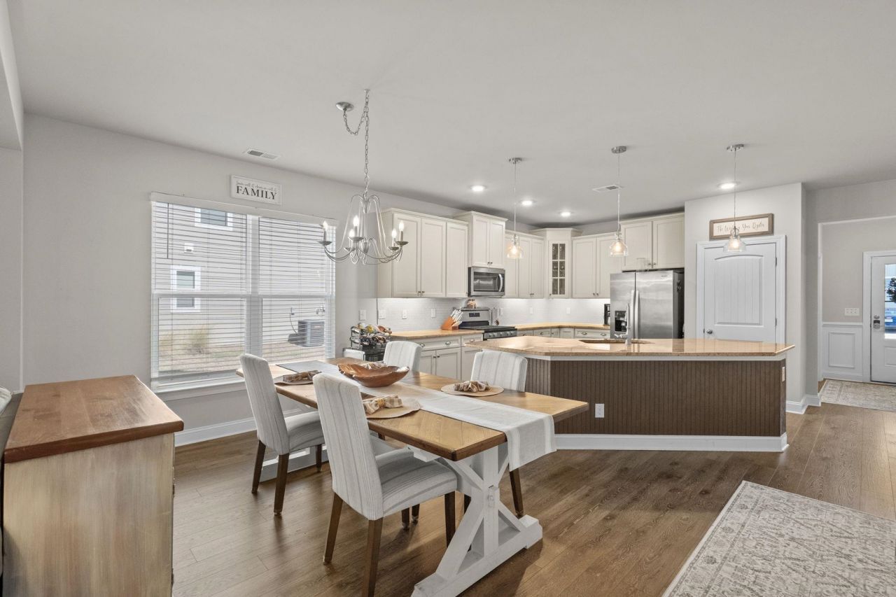 1828 Parish Way Photo 24