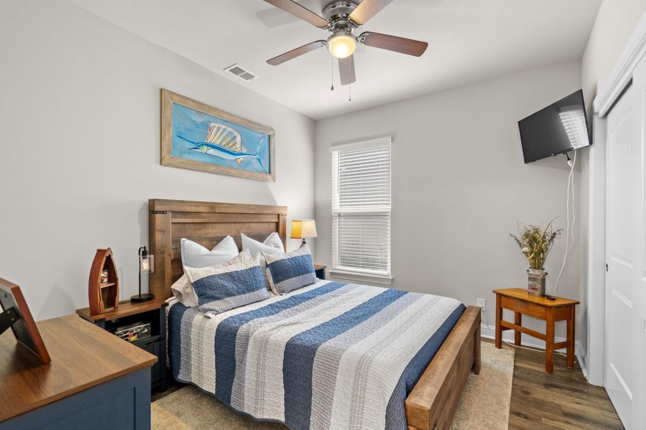 1828 Parish Way Photo 41