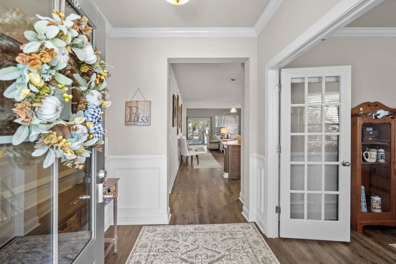 1828 Parish Way Photo 6