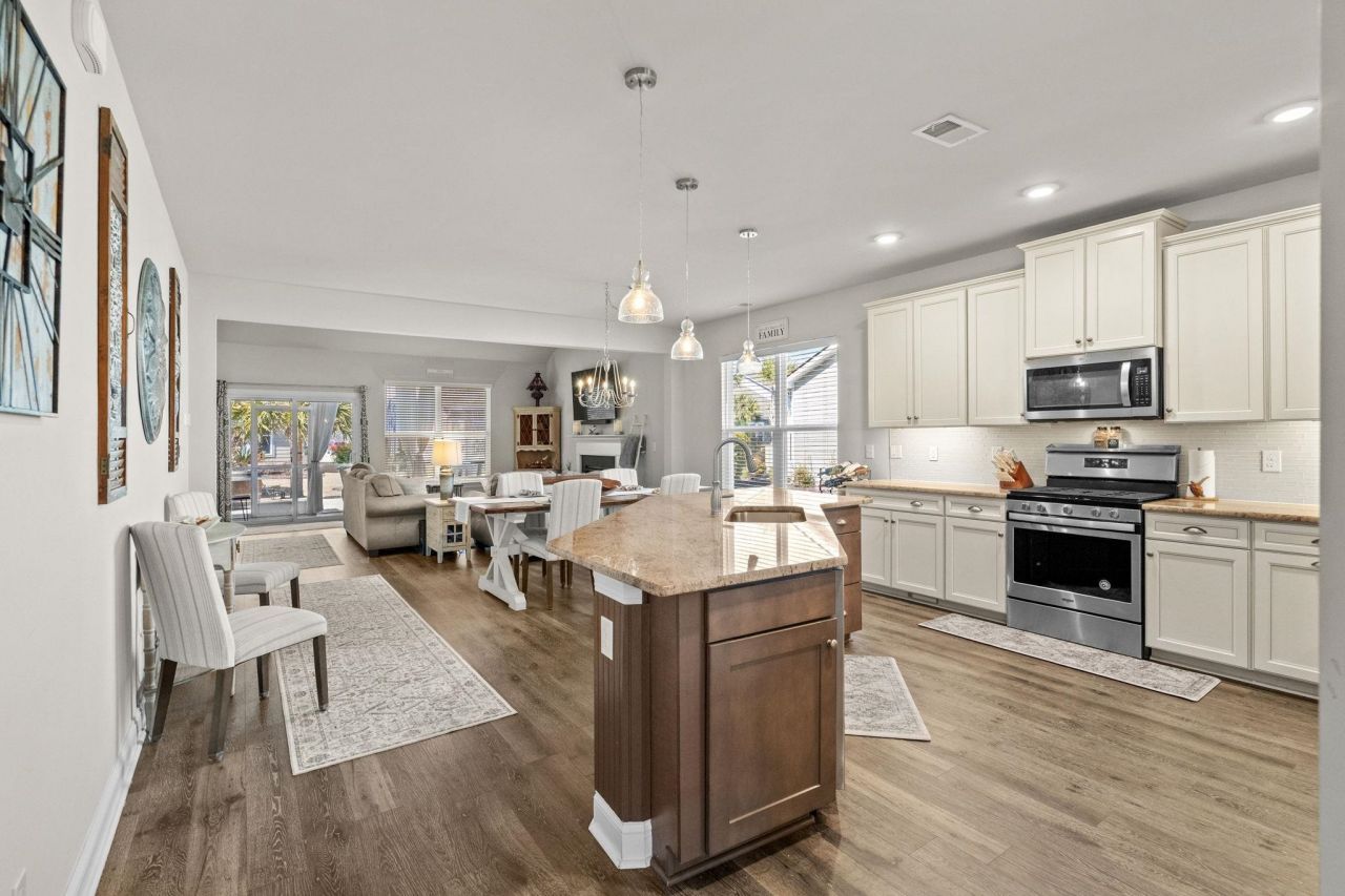 1828 Parish Way Photo 8