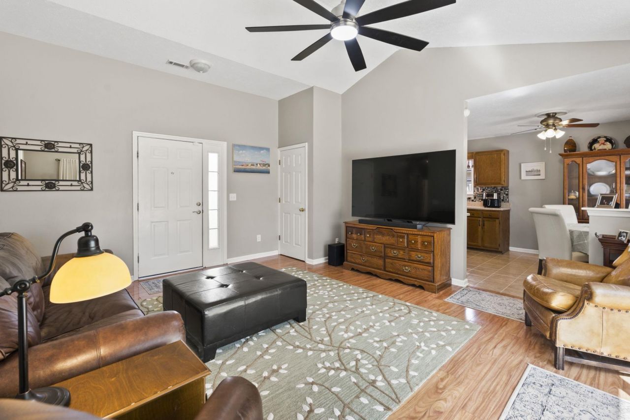 264 Pilothouse Dr. Photo 5