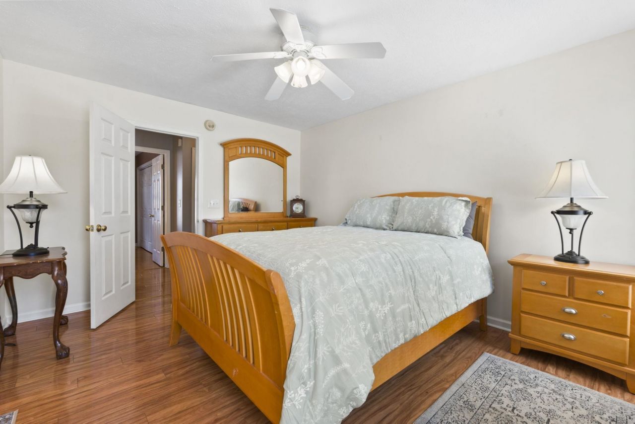 264 Pilothouse Dr. Photo 9