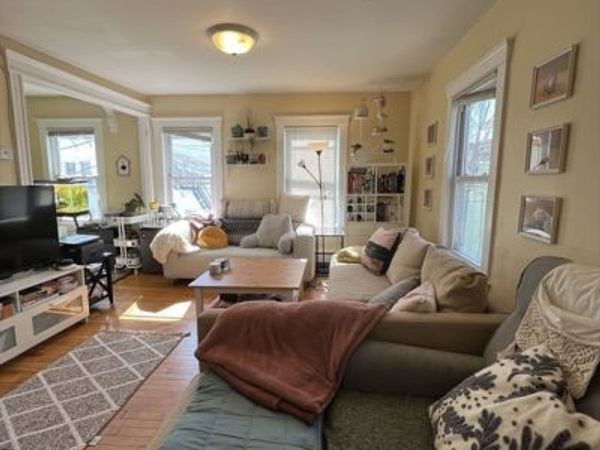 7 Craigie Terrace, Unit 2, Somerville, MA 02143