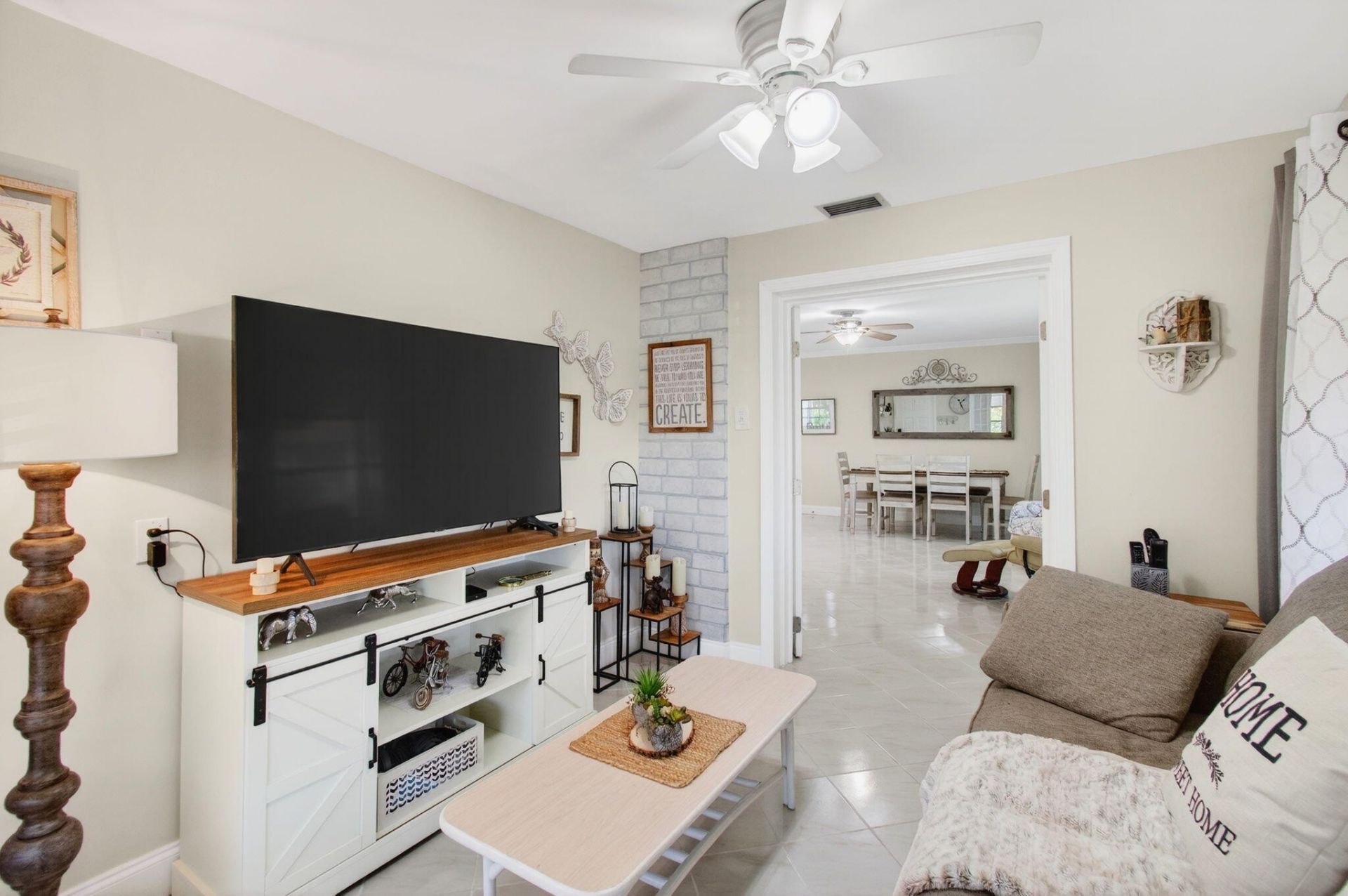 4530 NW 4th Street, Unit D, Delray Beach, FL 33445 Photo