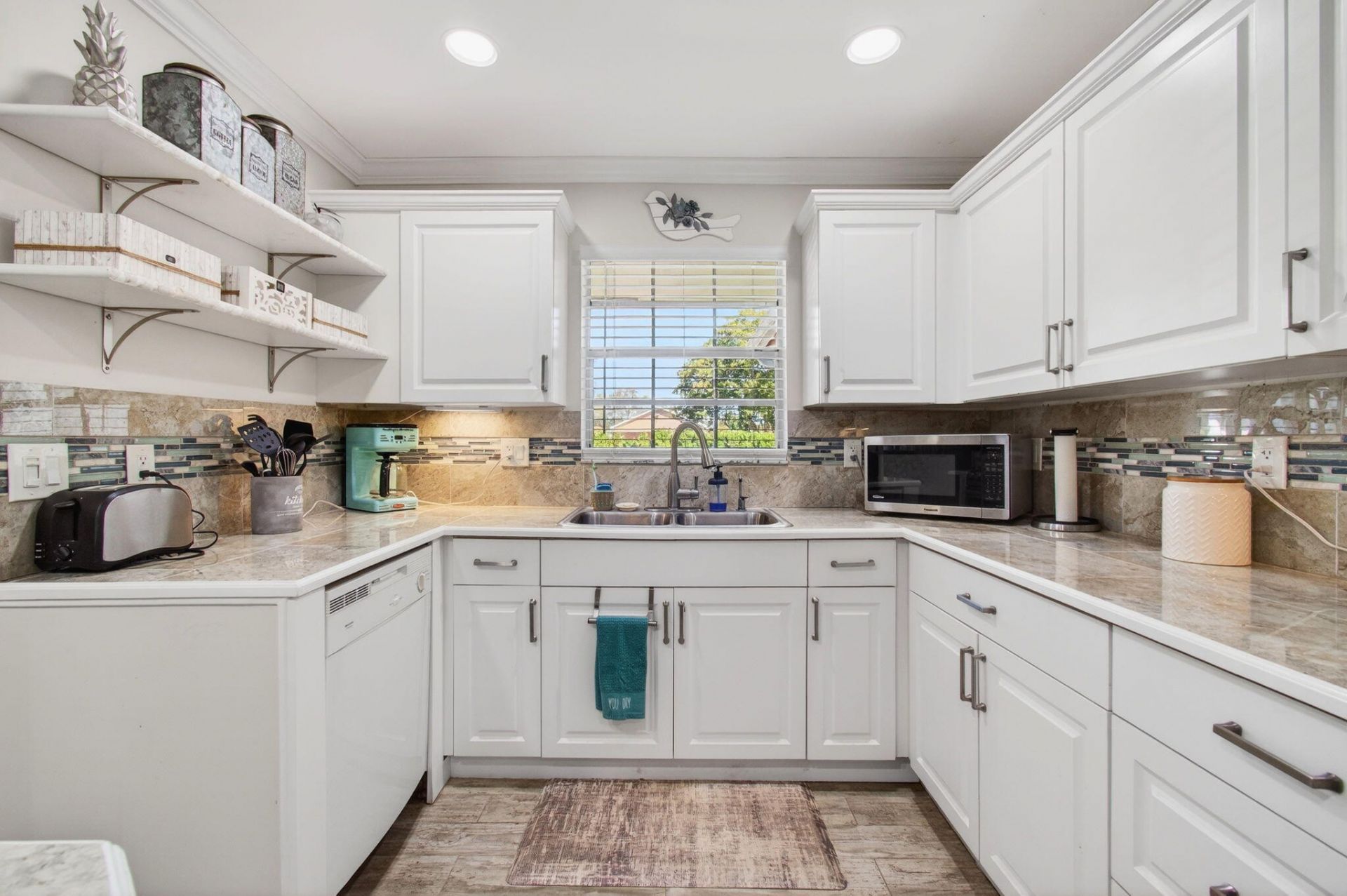 4530 NW 4th Street, Unit D, Delray Beach, FL 33445 Photo