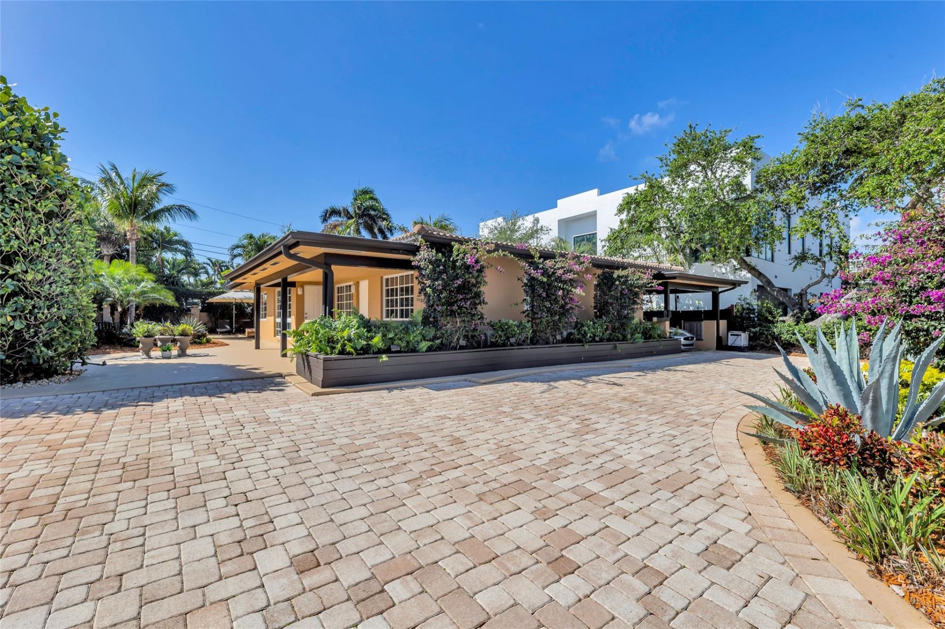 258 Basin Drive, Lauderdale by the Sea, FL 33308 Photo