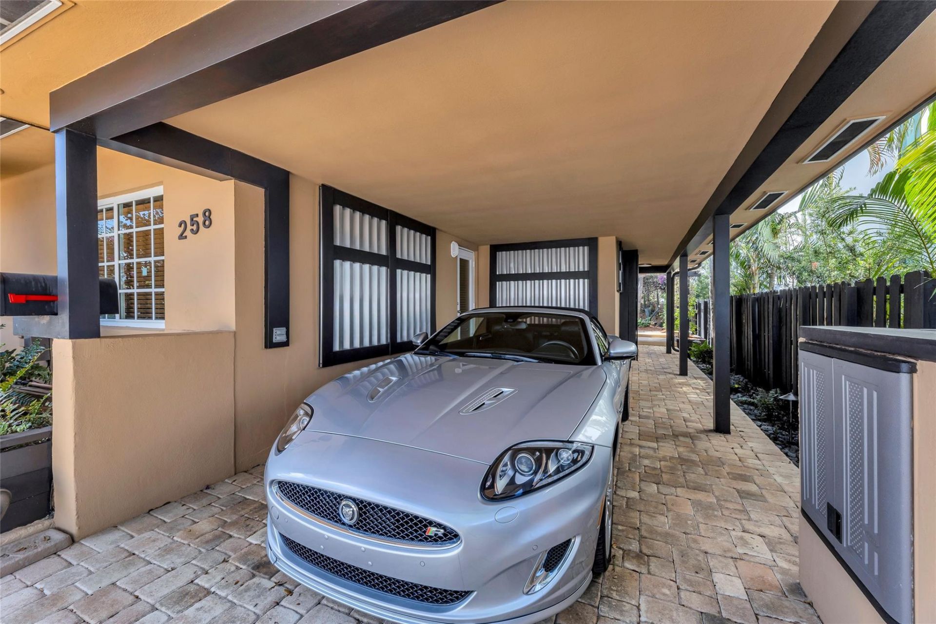 258 Basin Drive, Lauderdale by the Sea, FL 33308 Photo