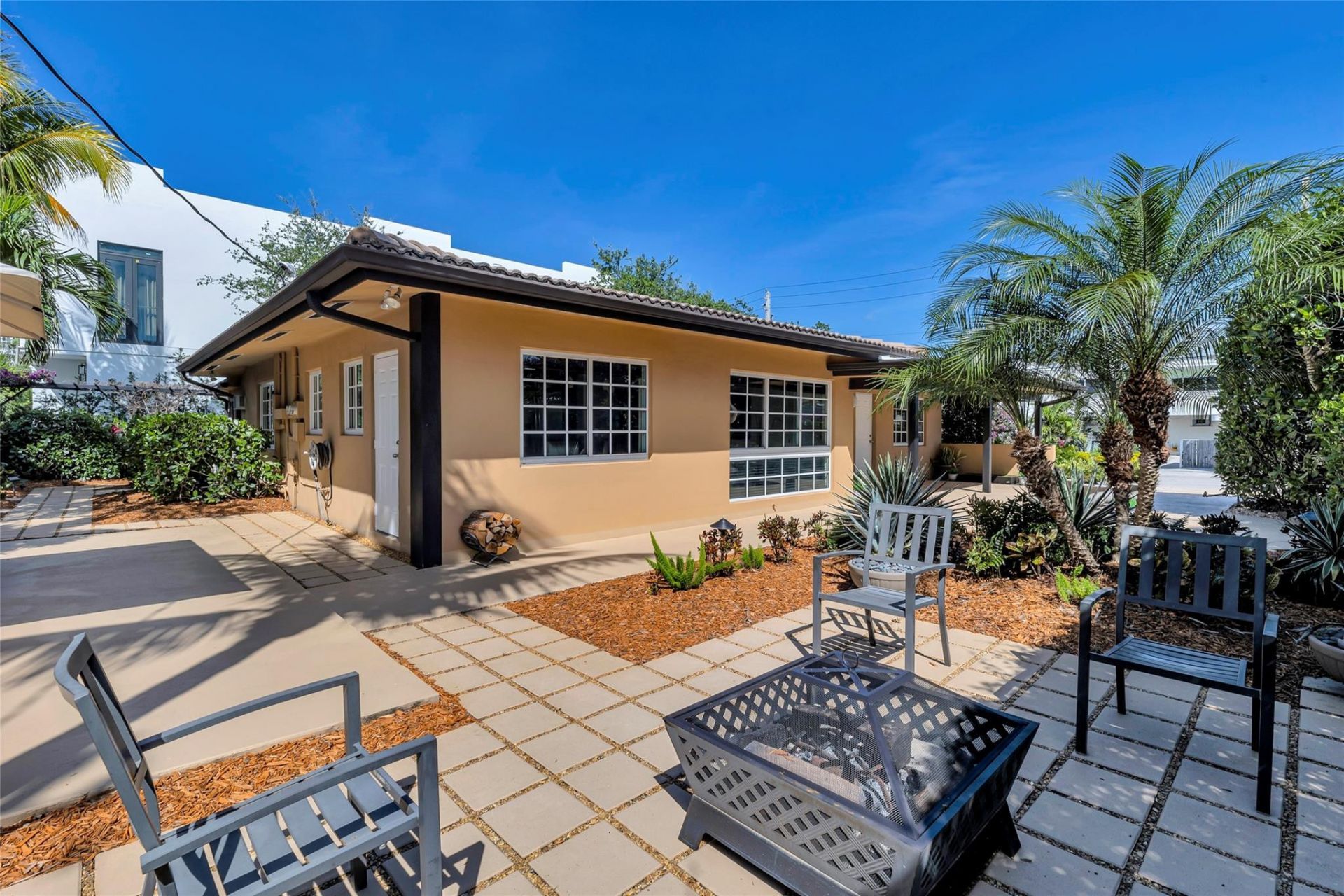 258 Basin Drive, Lauderdale by the Sea, FL 33308 Photo