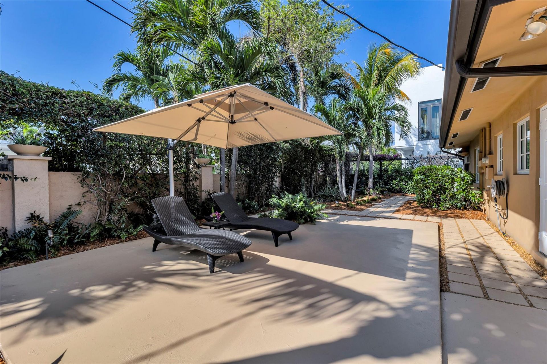 258 Basin Drive, Lauderdale by the Sea, FL 33308 Photo