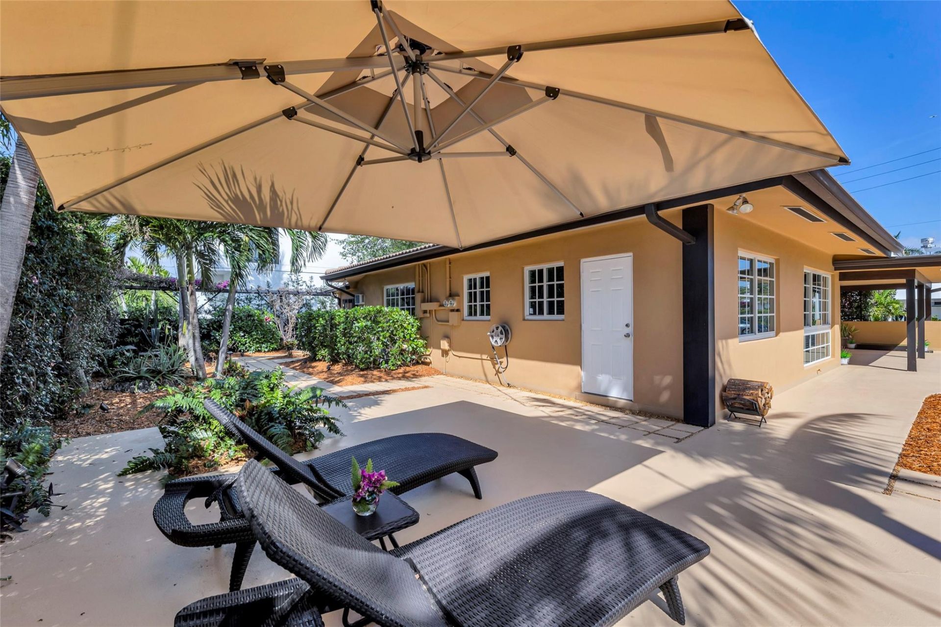 258 Basin Drive, Lauderdale by the Sea, FL 33308 Photo