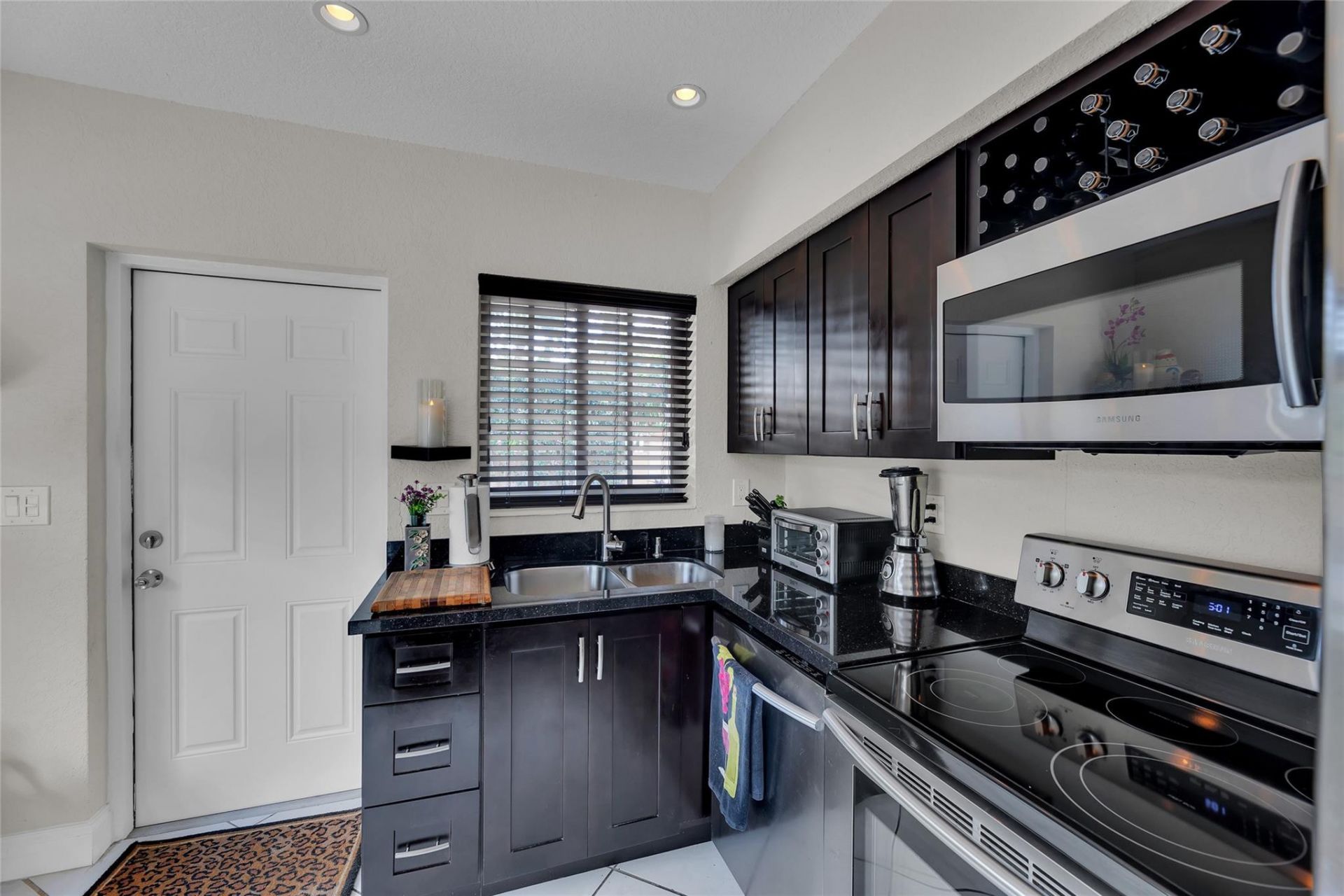 258 Basin Drive, Lauderdale by the Sea, FL 33308 Photo