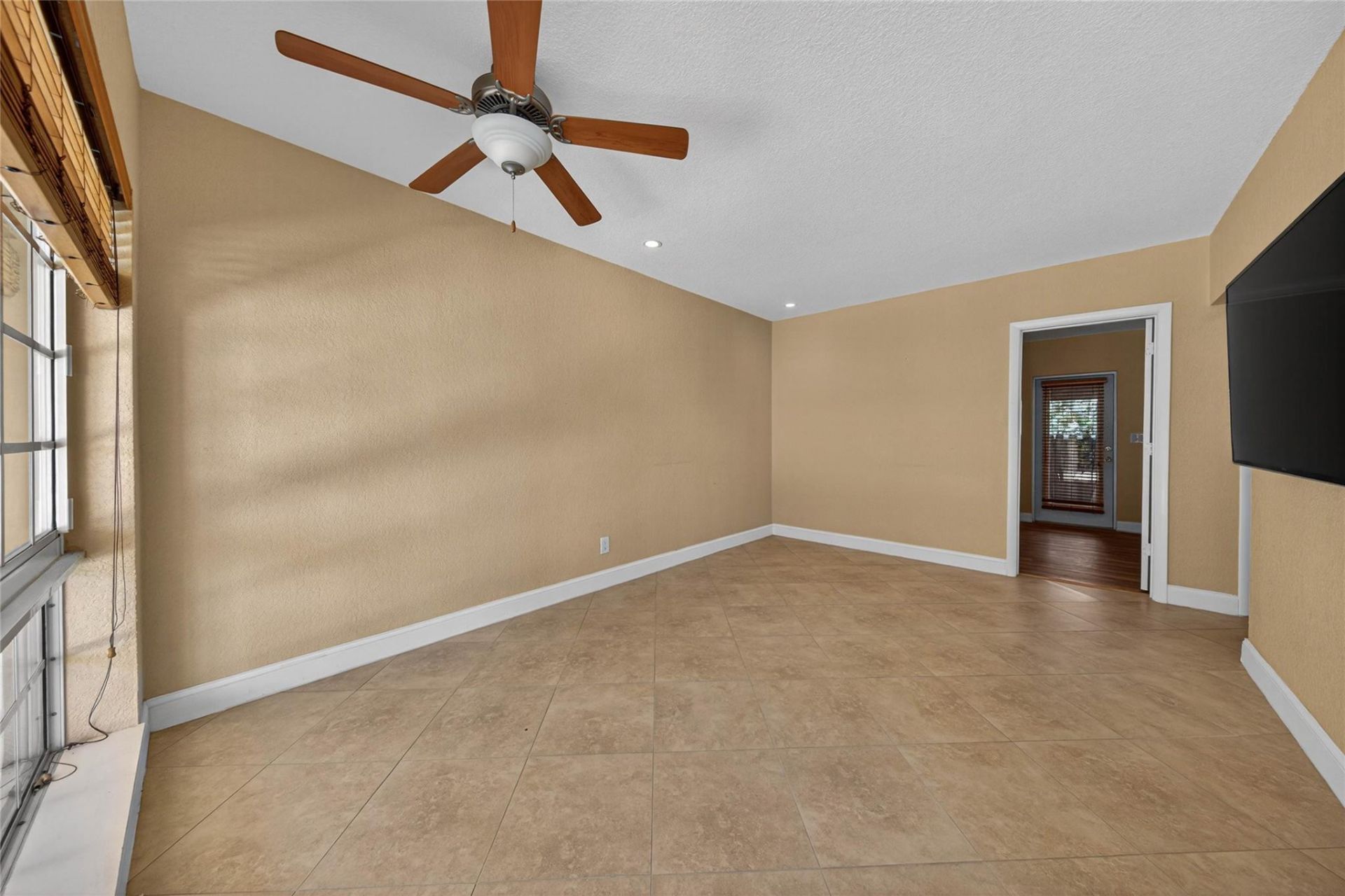 258 Basin Drive, Lauderdale by the Sea, FL 33308 Photo