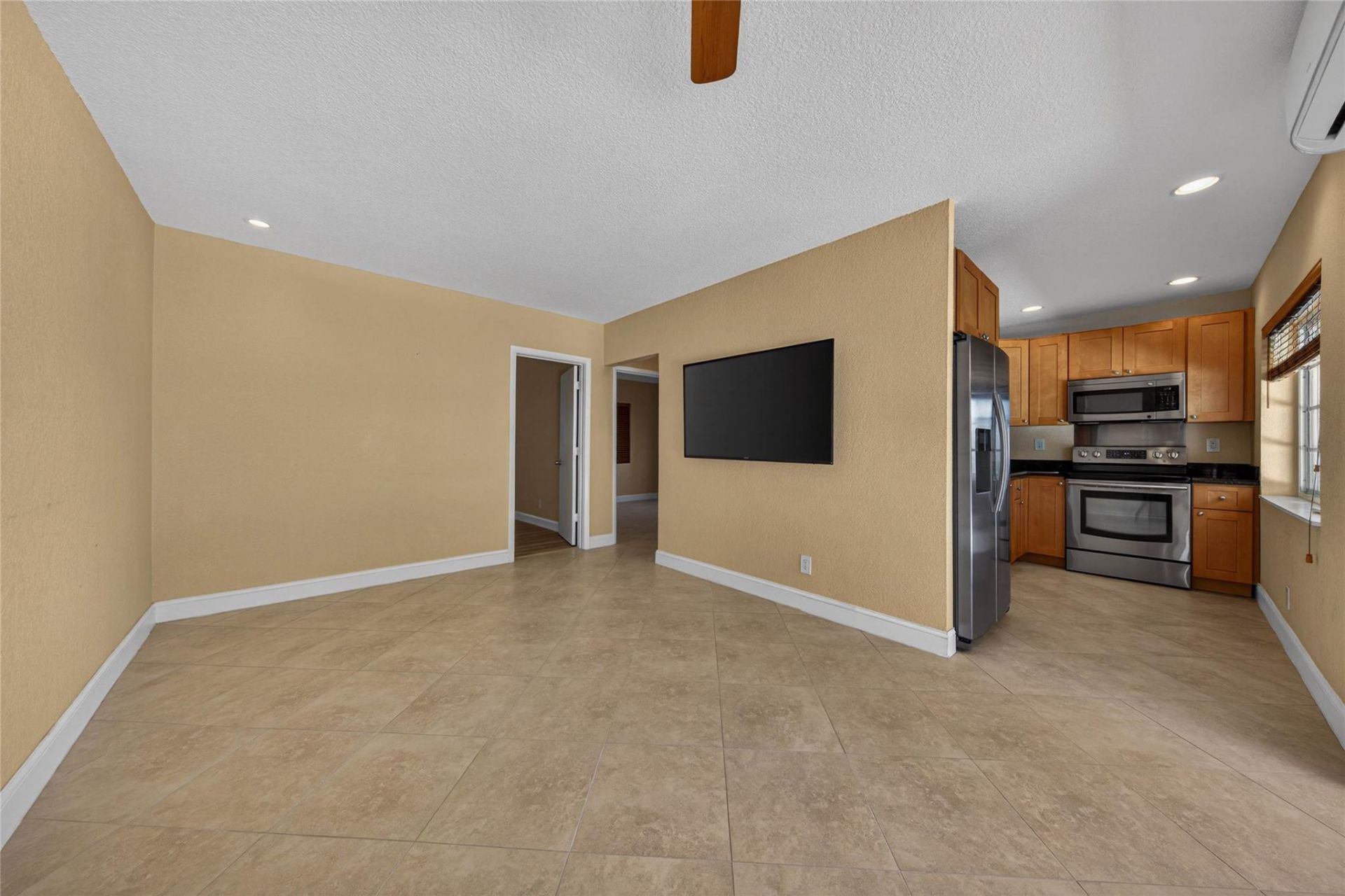 258 Basin Drive, Lauderdale by the Sea, FL 33308 Photo