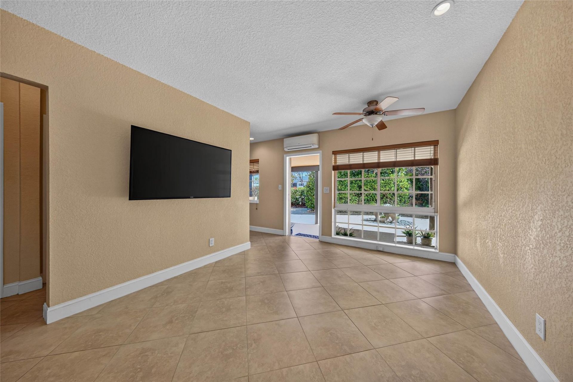 258 Basin Drive, Lauderdale by the Sea, FL 33308 Photo