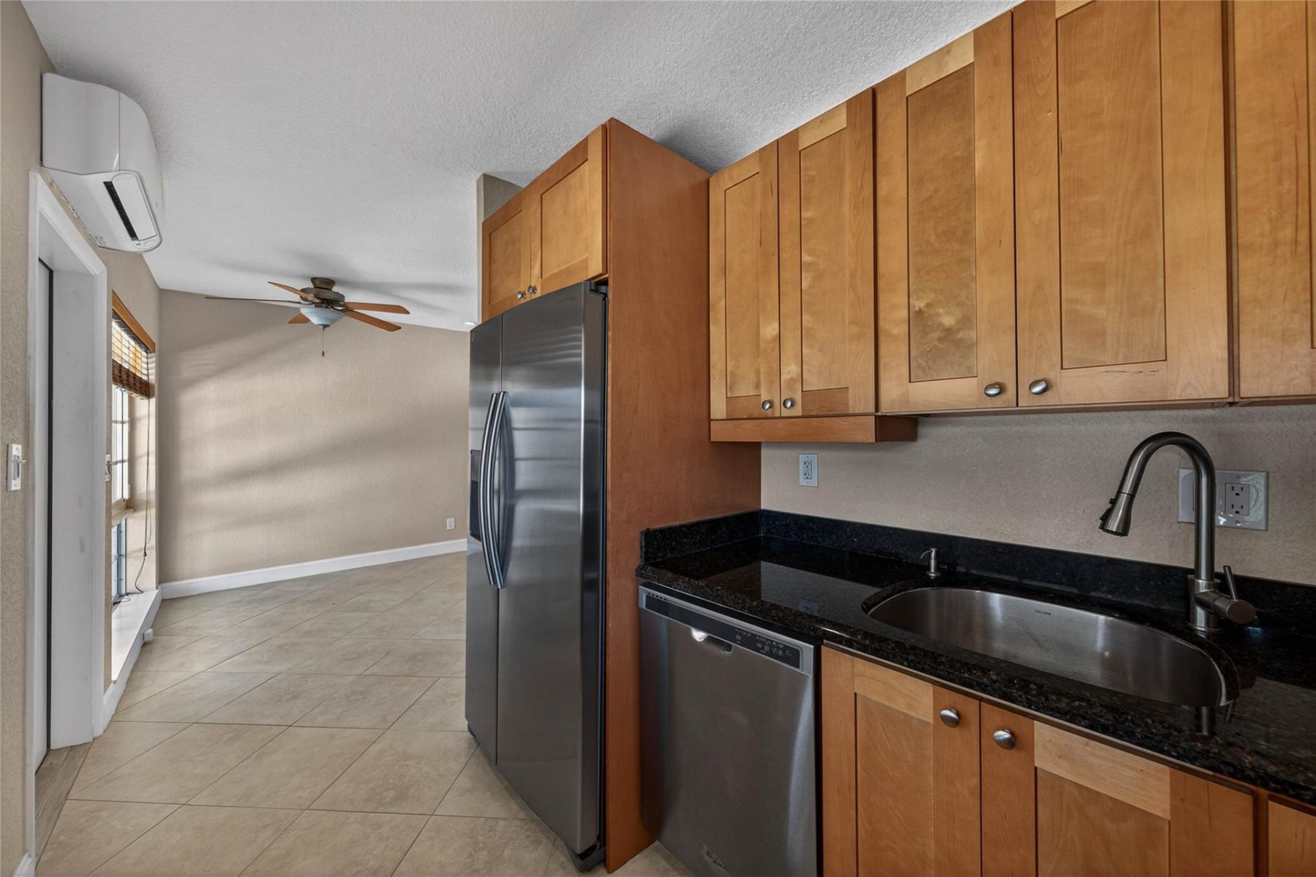 258 Basin Drive, Lauderdale by the Sea, FL 33308 Photo