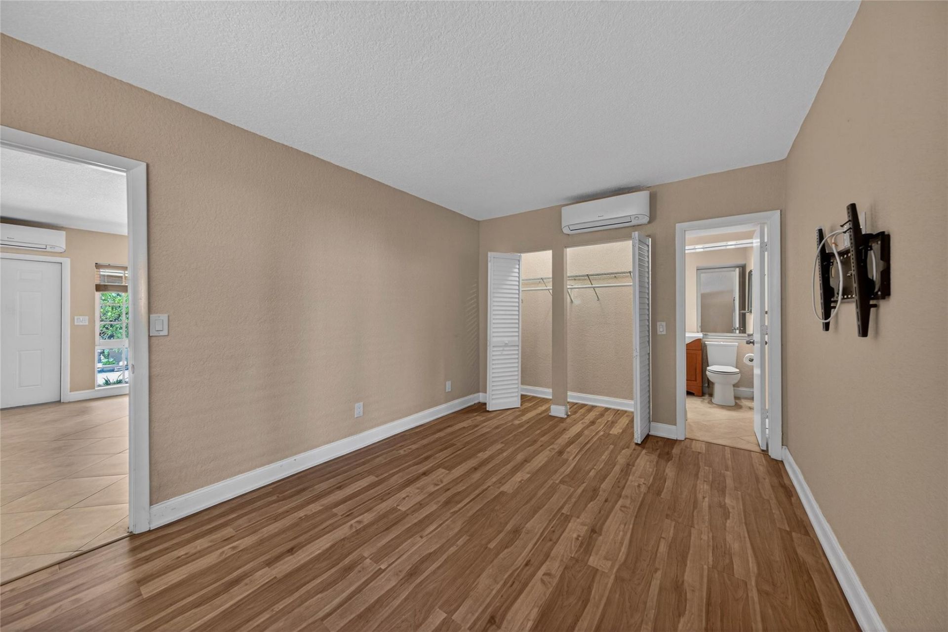 258 Basin Drive, Lauderdale by the Sea, FL 33308 Photo