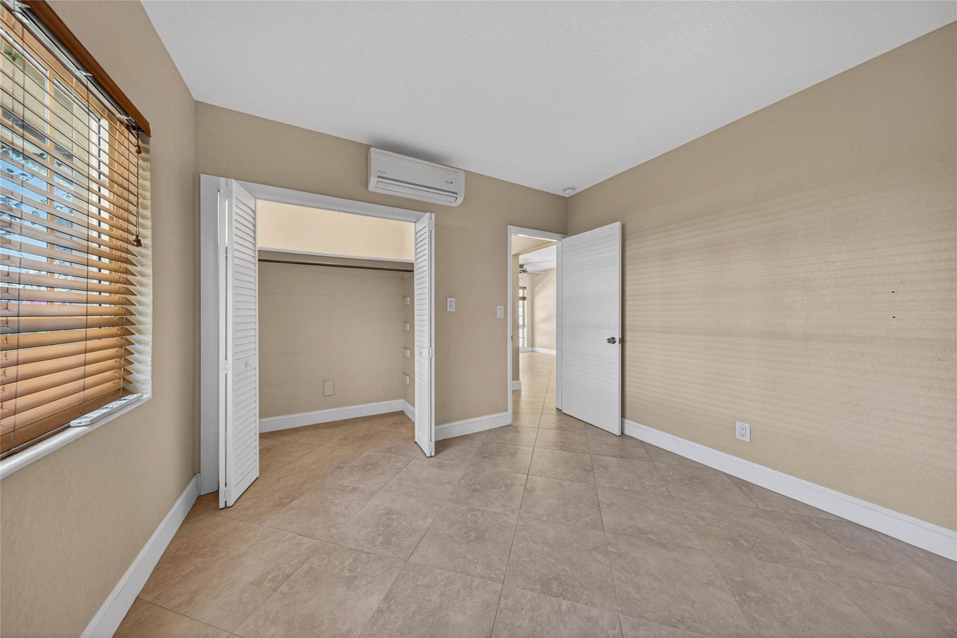 258 Basin Drive, Lauderdale by the Sea, FL 33308 Photo