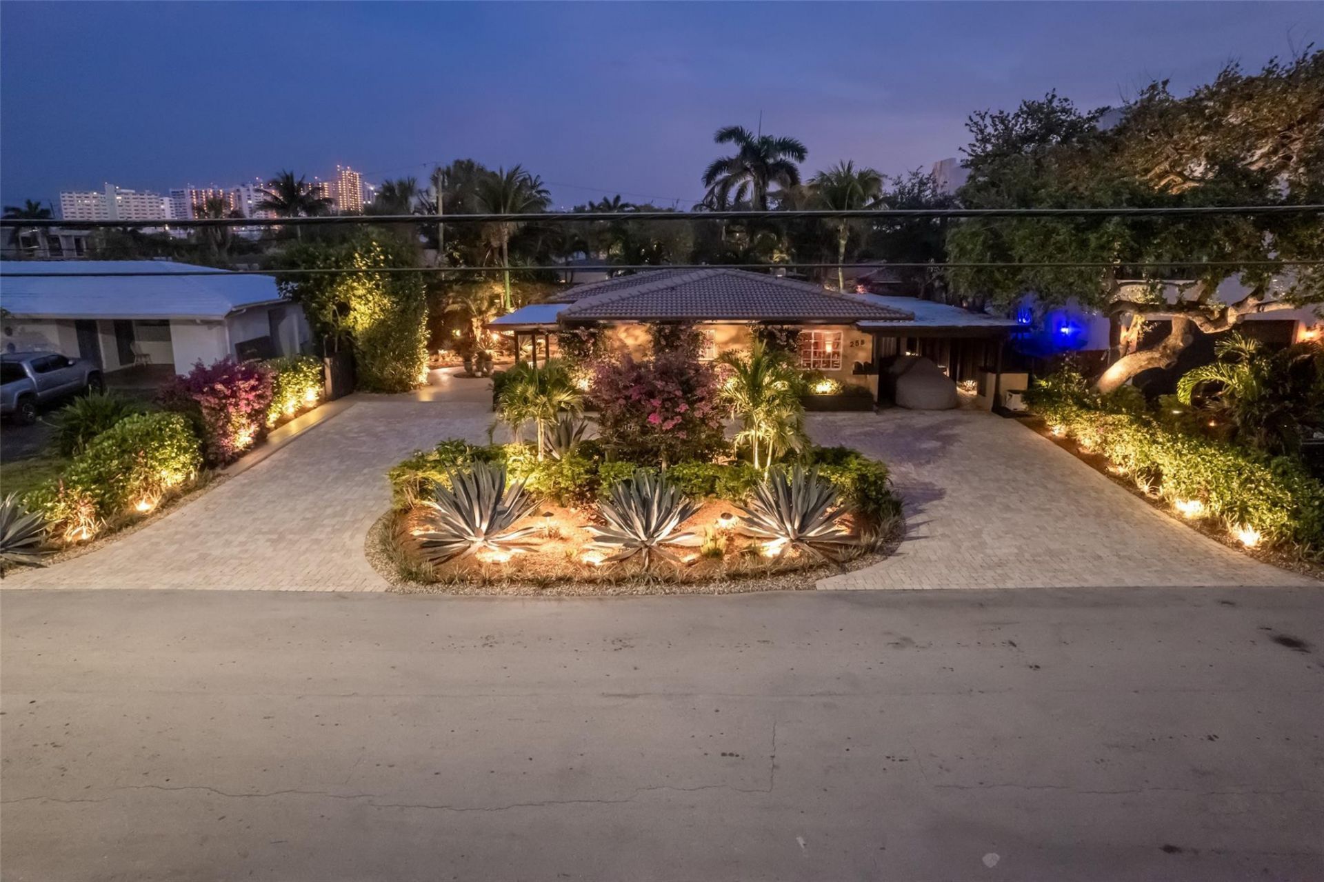 258 Basin Drive, Lauderdale by the Sea, FL 33308 Photo