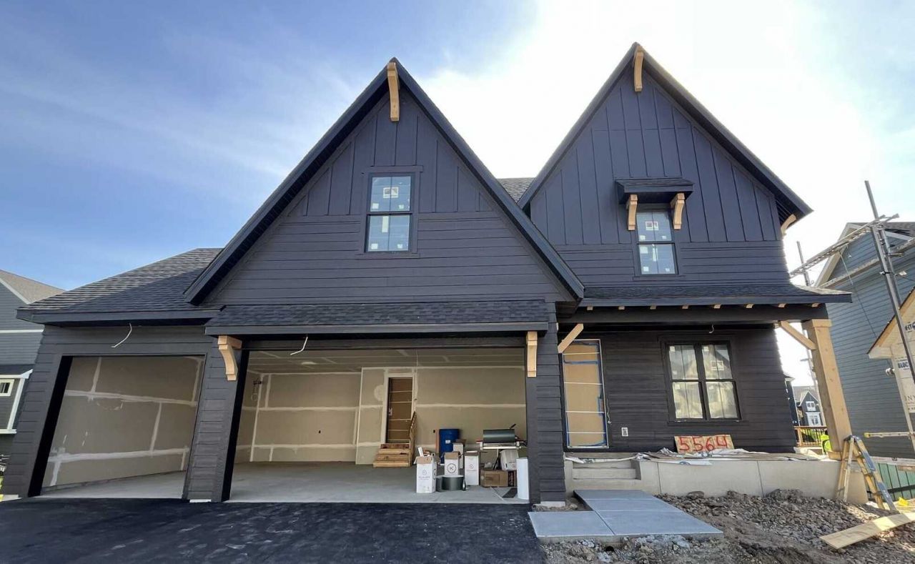 5564 Rolling Hills Parkway, Victoria, MN 55318