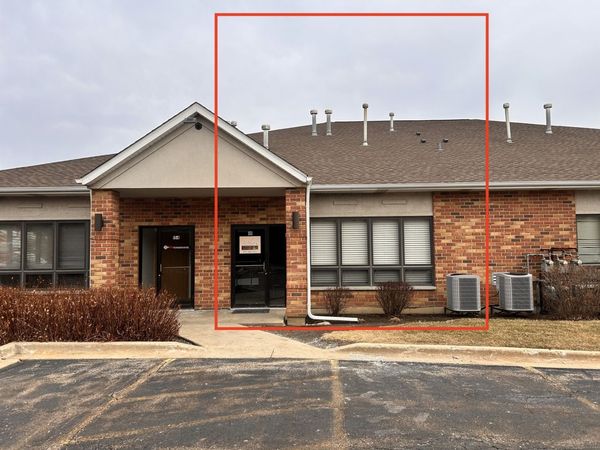 820 E Terra Cotta Avenue, Unit 151, Crystal Lake, IL 60014