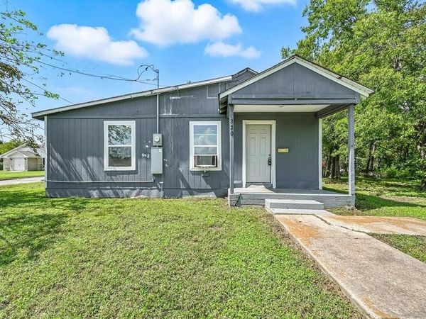 320 T A CARROLL Avenue, Corsicana, TX 75110
