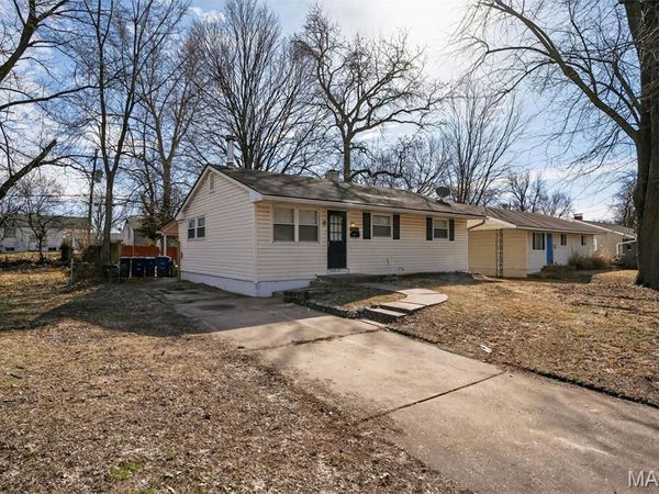 10828 Glen Garry Road , St Louis, MO 63137