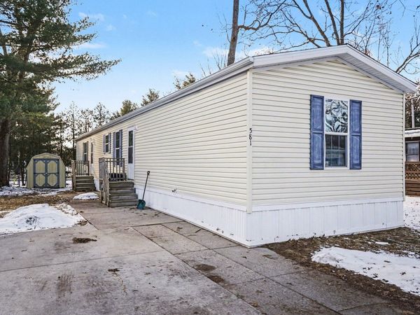 581 Taffy Lane, Muskegon, MI 49442