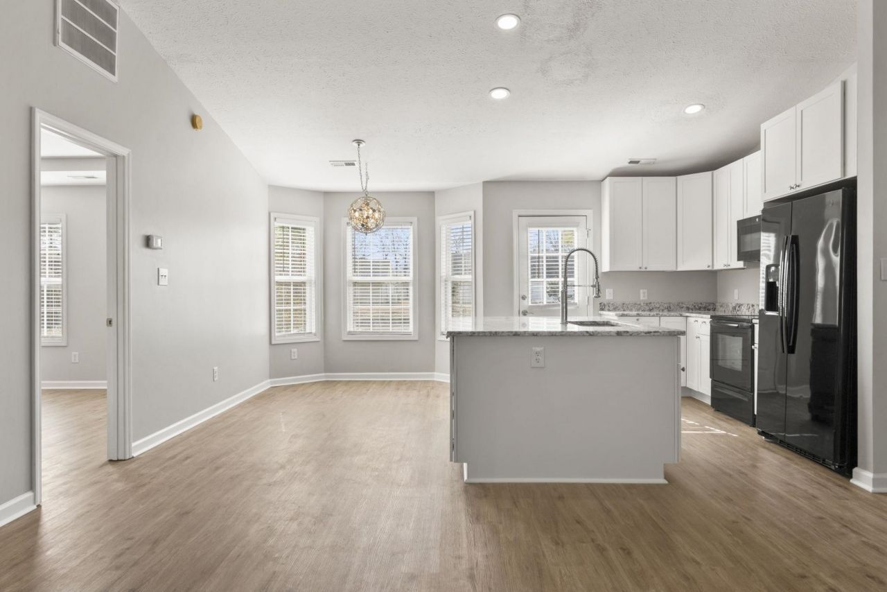 315 Kildare Ct.  Photo 19