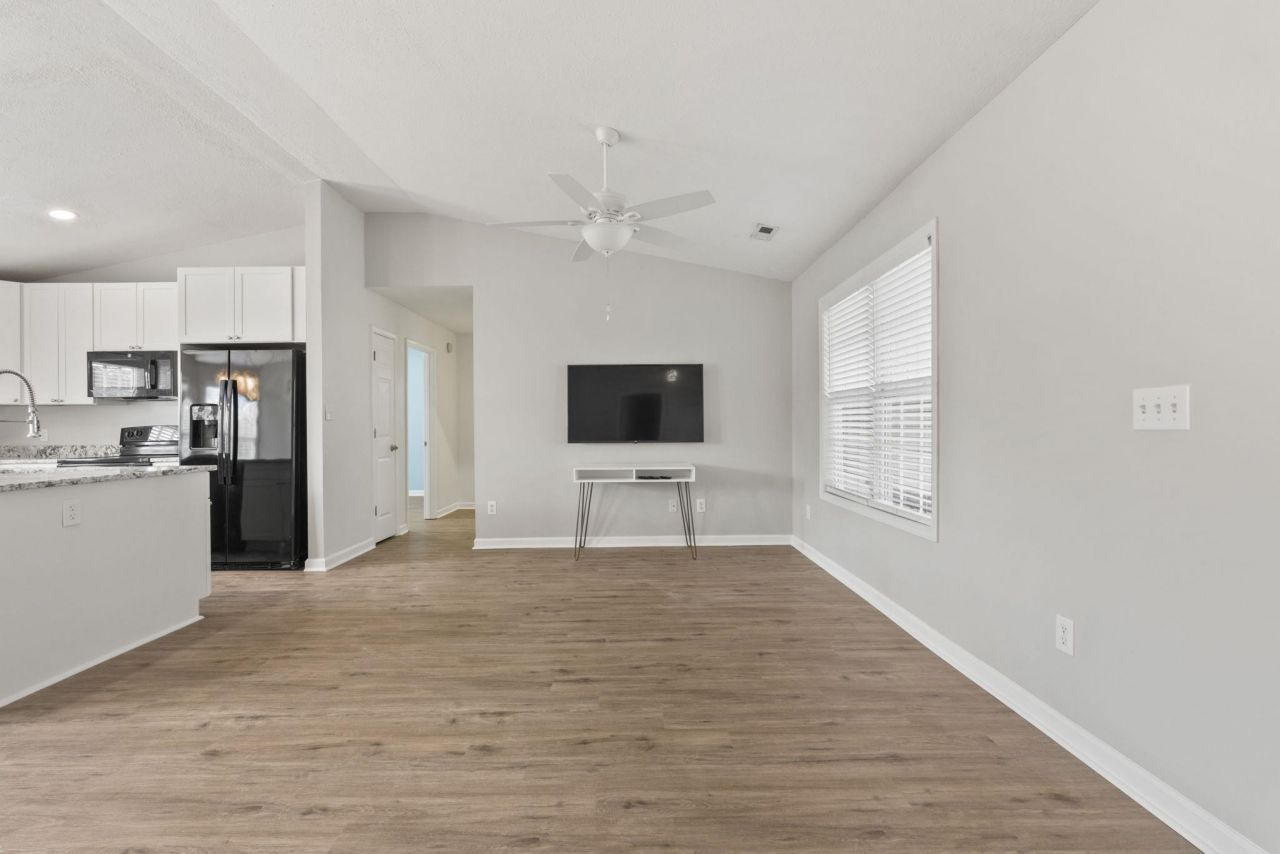 315 Kildare Ct.  Photo 34