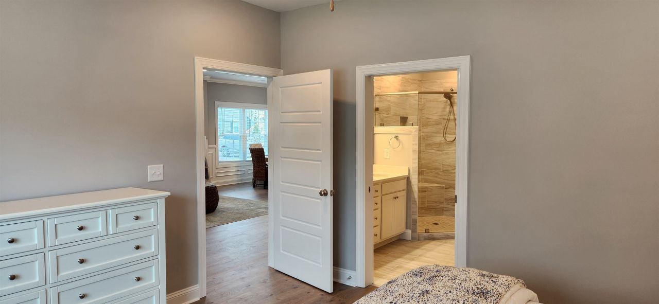 1144 Freeboard St. Photo 23