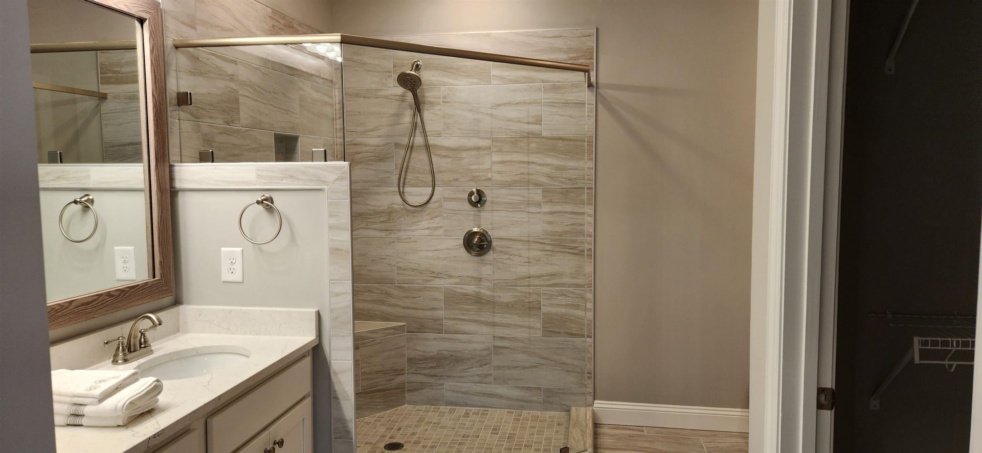 1144 Freeboard St. Photo 27