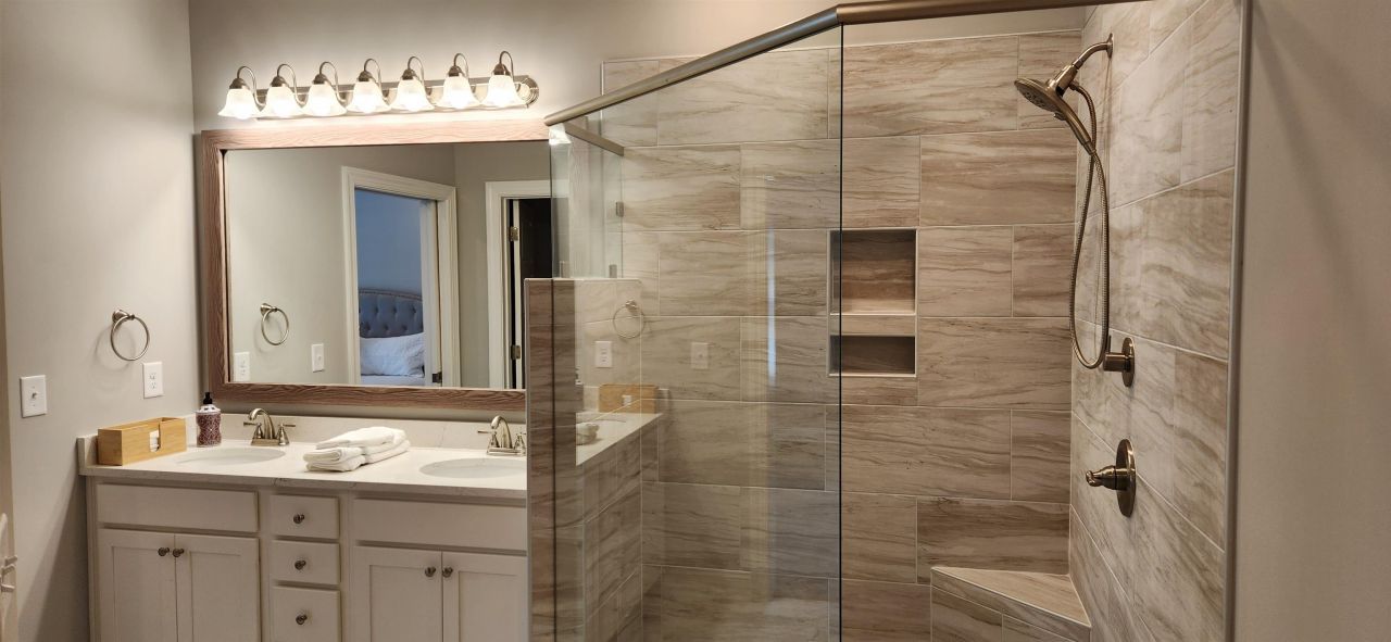 1144 Freeboard St. Photo 28