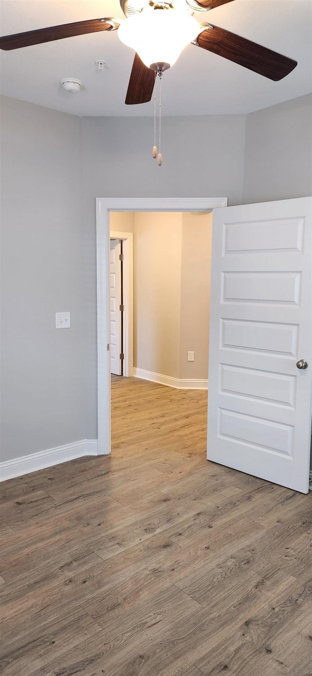 1144 Freeboard St. Photo 38