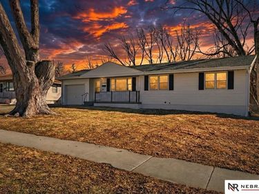 1703 Pelton Avenue, Bellevue, NE 68005