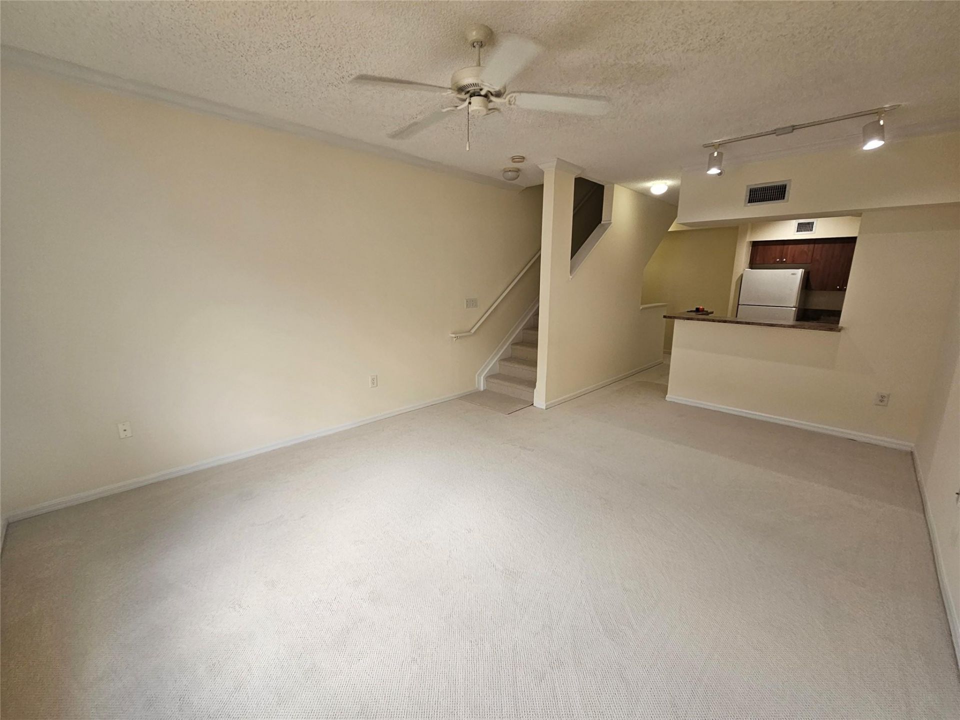 2961 NE 185th Street, Unit 1609, Miami, FL 33180 Photo