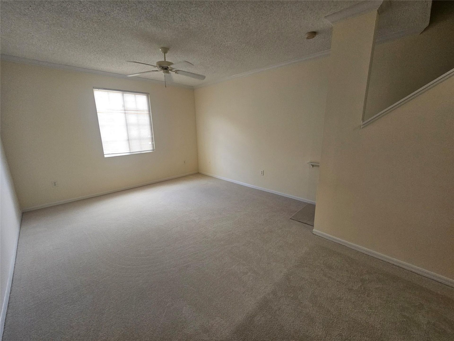 2961 NE 185th Street, Unit 1609, Miami, FL 33180 Photo