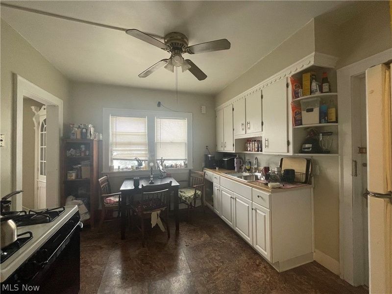 3659 Chelton Road, Shaker Heights, OH 44120 Photo 5