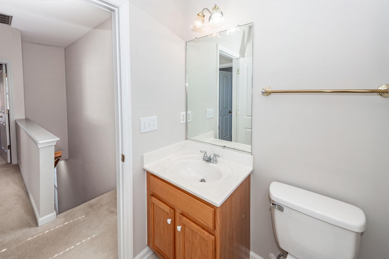 102 Dandelion Street Photo 16