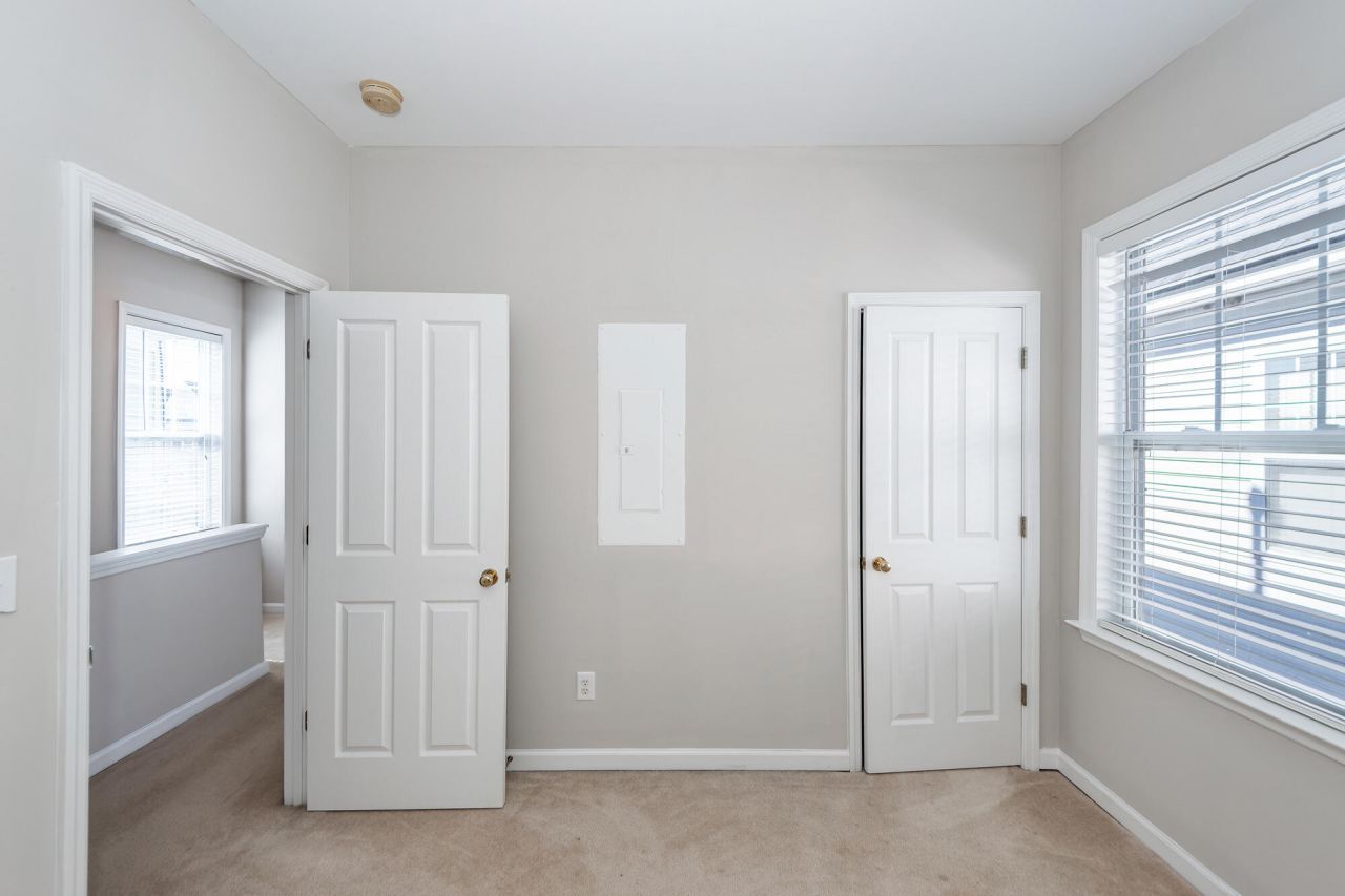 102 Dandelion Street Photo 35