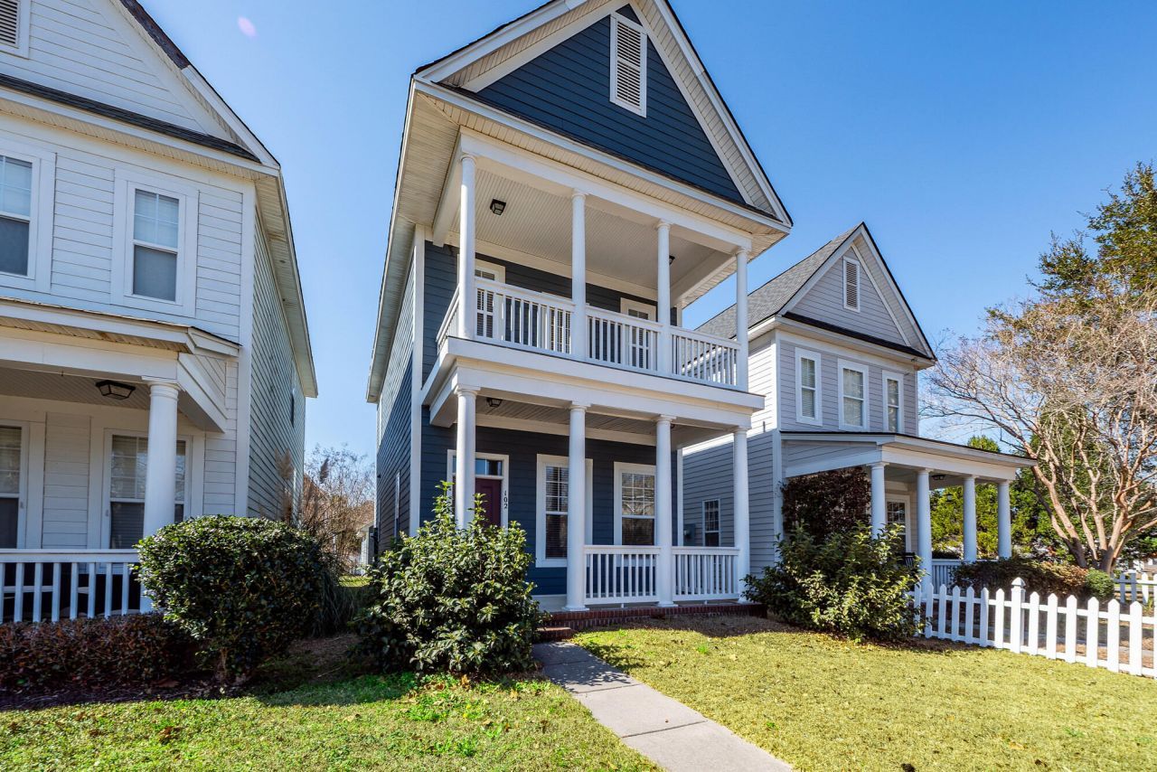 102 Dandelion Street Photo 6