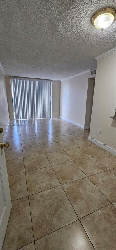 8145 NW 7th St, Unit 114, Miami, FL 33126 Photo