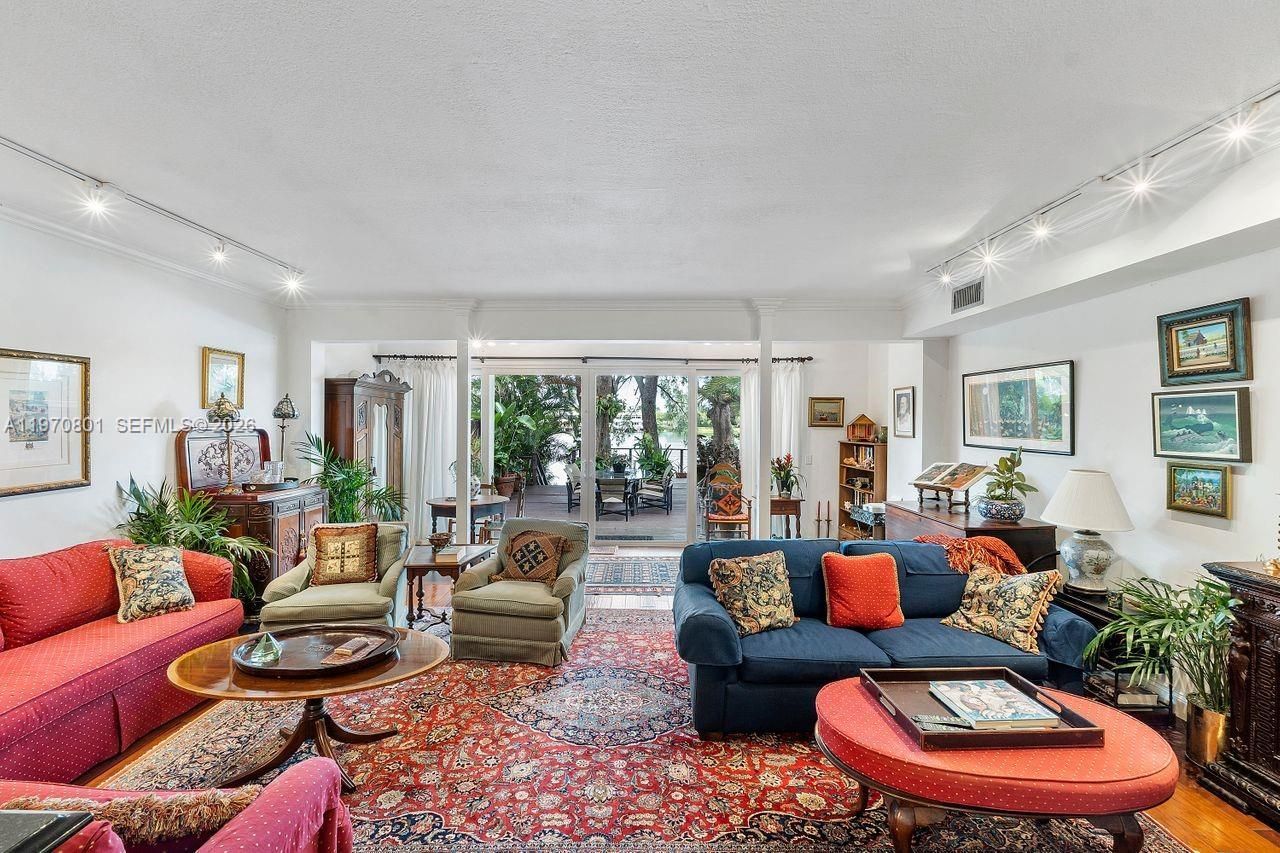 4905 SW 71st Pl, Miami, FL 33155 Photo