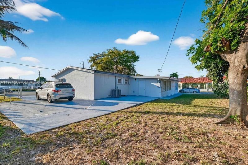 17821 NW 22nd Ave, Miami Gardens, FL 33056 Photo